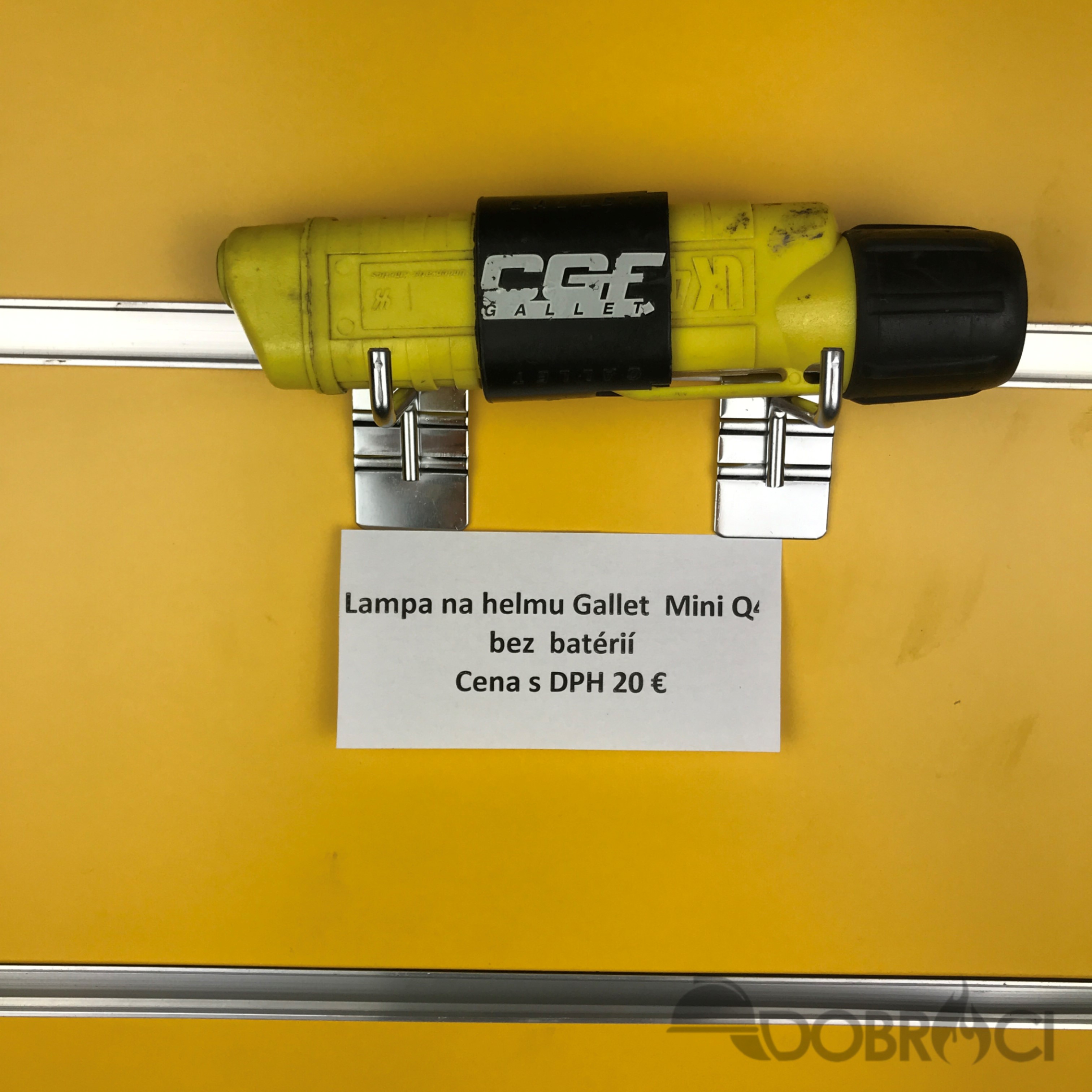 SVETLO UK 4AA LED