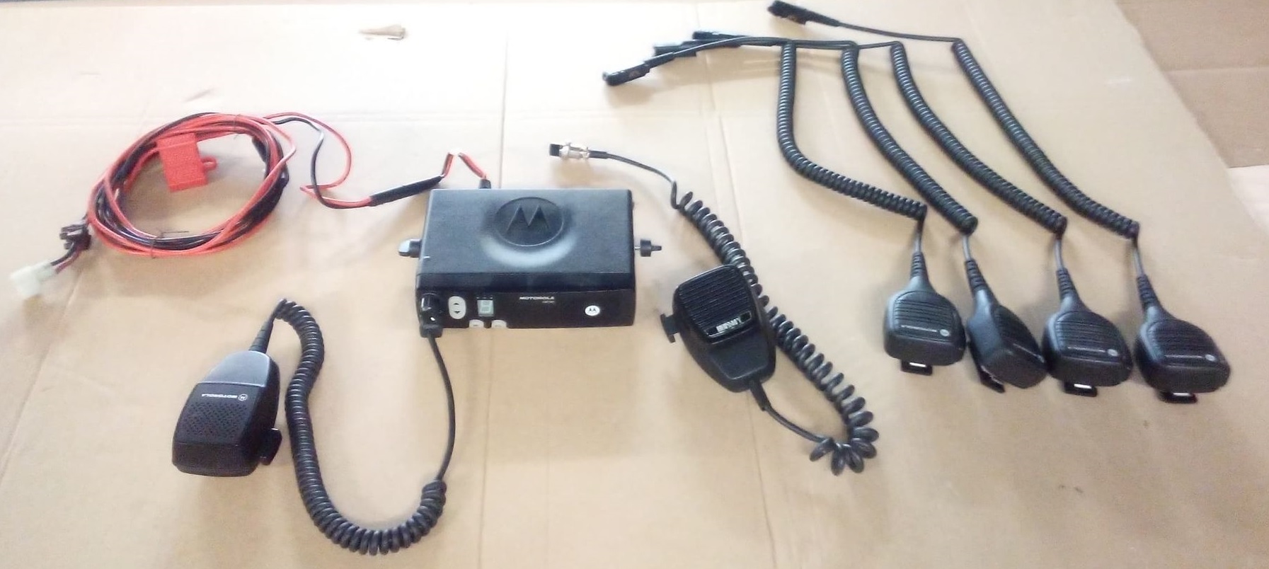 rádiostanica Motorola CM140
