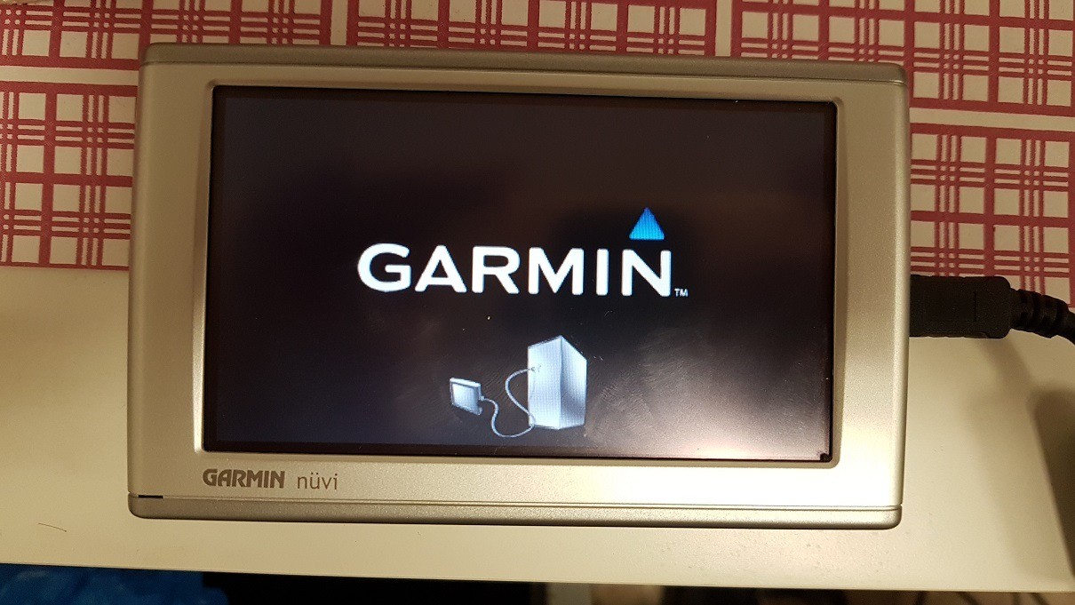 GARMIN NÜVI 670T